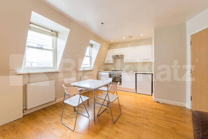 City Location 1 bedroom property with balcony near old street station Westland Place, Old Street
